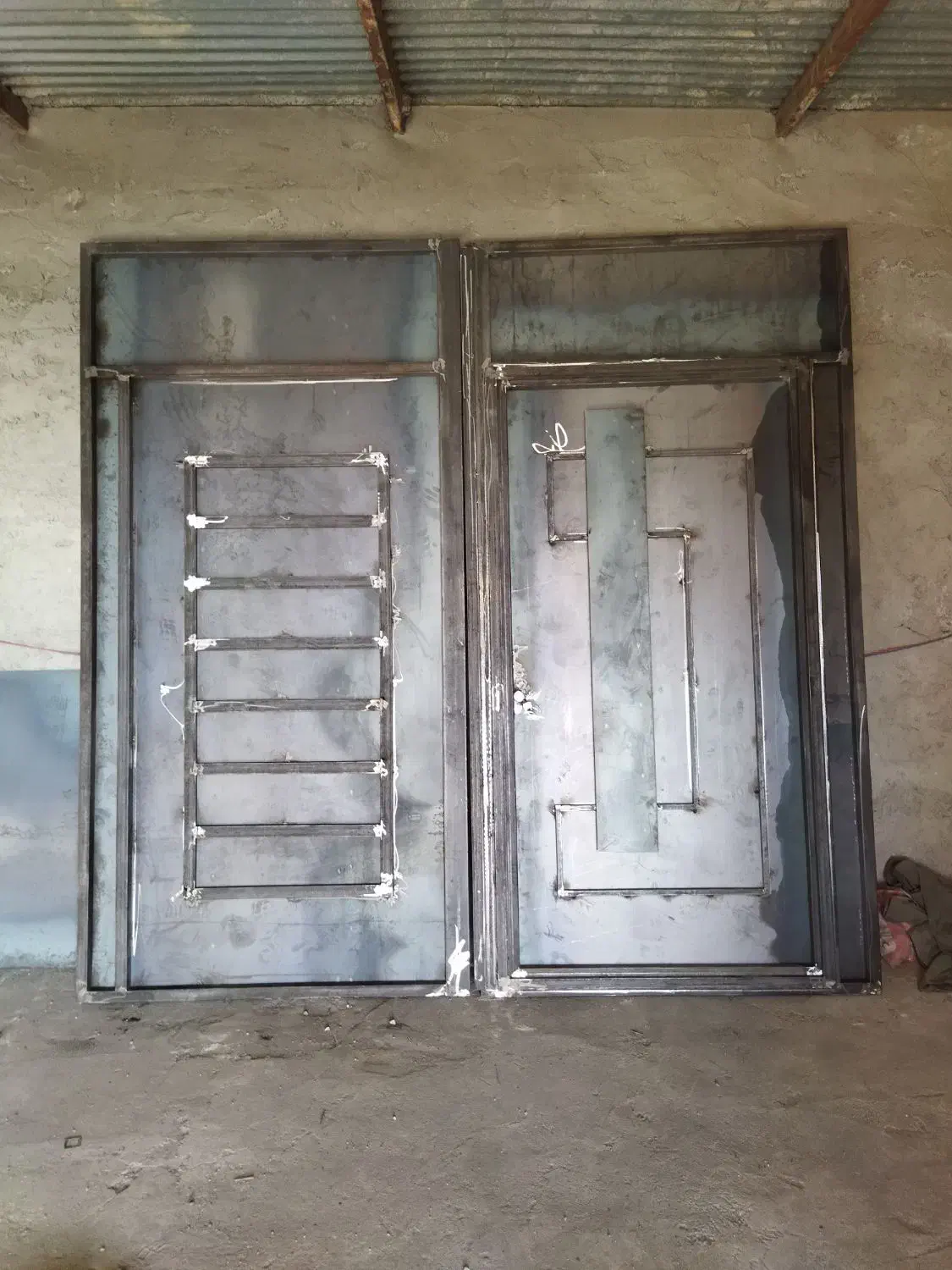 جوشکاری سیار تعمیرات درب و پنجره فوری، تمیز، مناسب|خدمات پیشه و مهارت|سیرجان, |دیوار