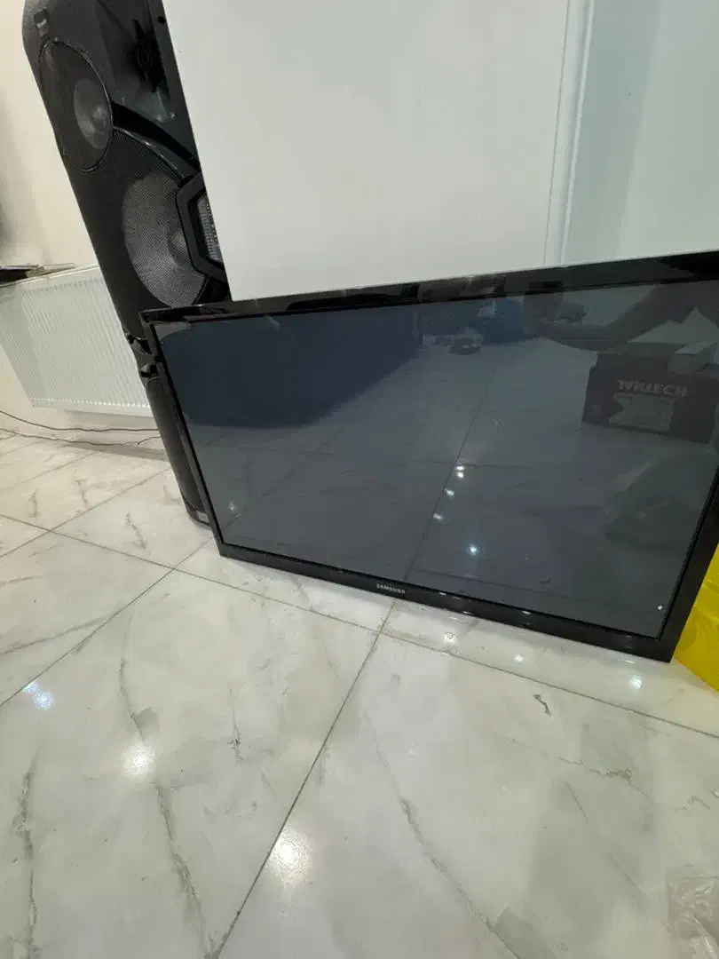 ال سی دی سامسونگ|تلویزیون و پروژکتور|کرج, خرمدشت|دیوار