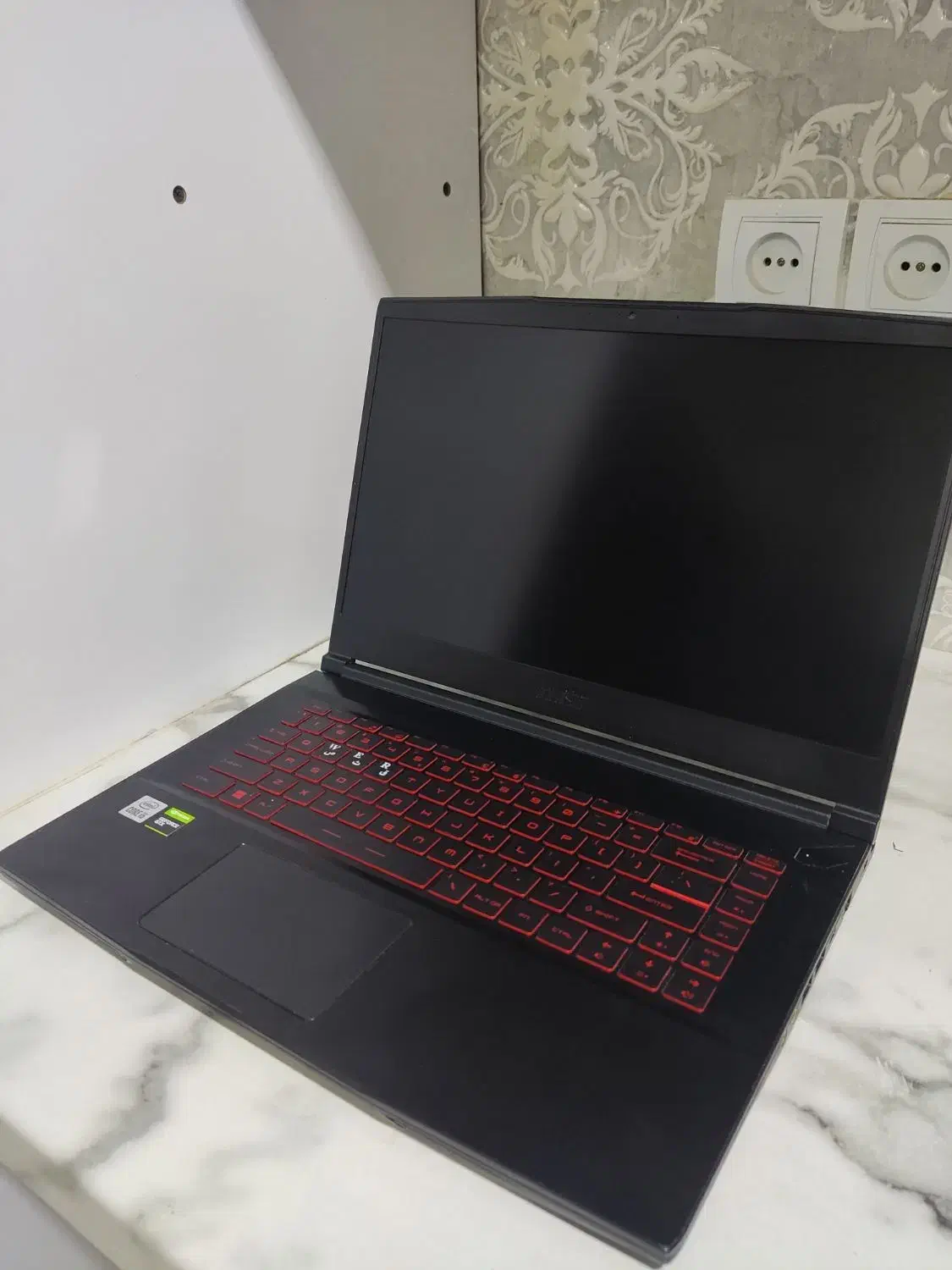 MSI laptop|رایانه همراه|آبپخش, |دیوار