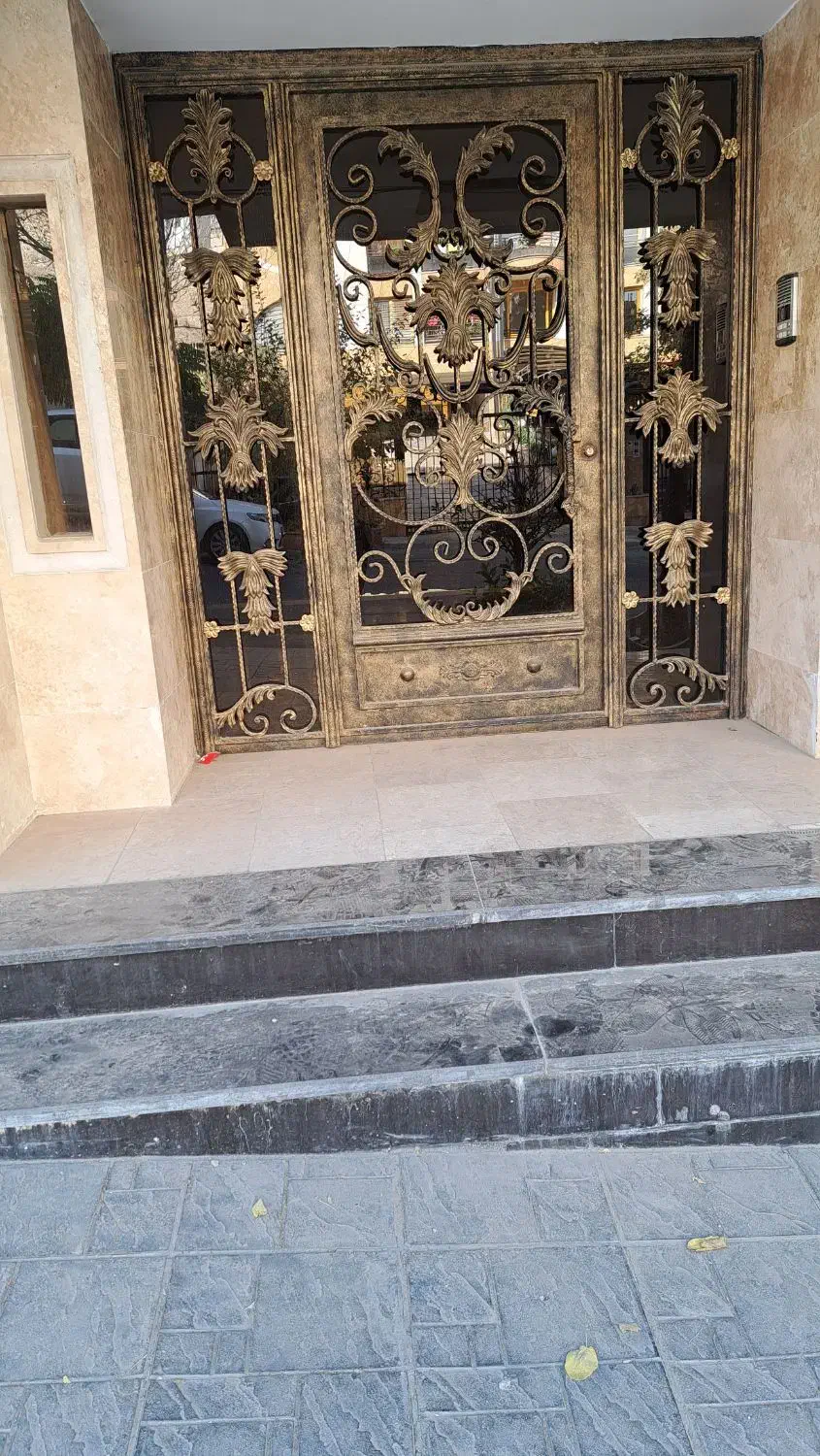 عظیمیه ۱۷۵ متر/ تک واحد / دونبش / گلستان|فروش آپارتمان|کرج, عظیمیه|دیوار