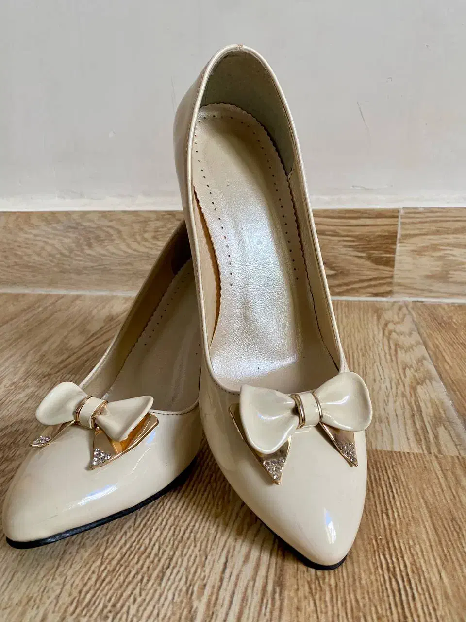 دوعدد کفش مجلسی زنانه هر دو سایز ۴۰|کیف، کفش، کمربند|اردبیل, |دیوار