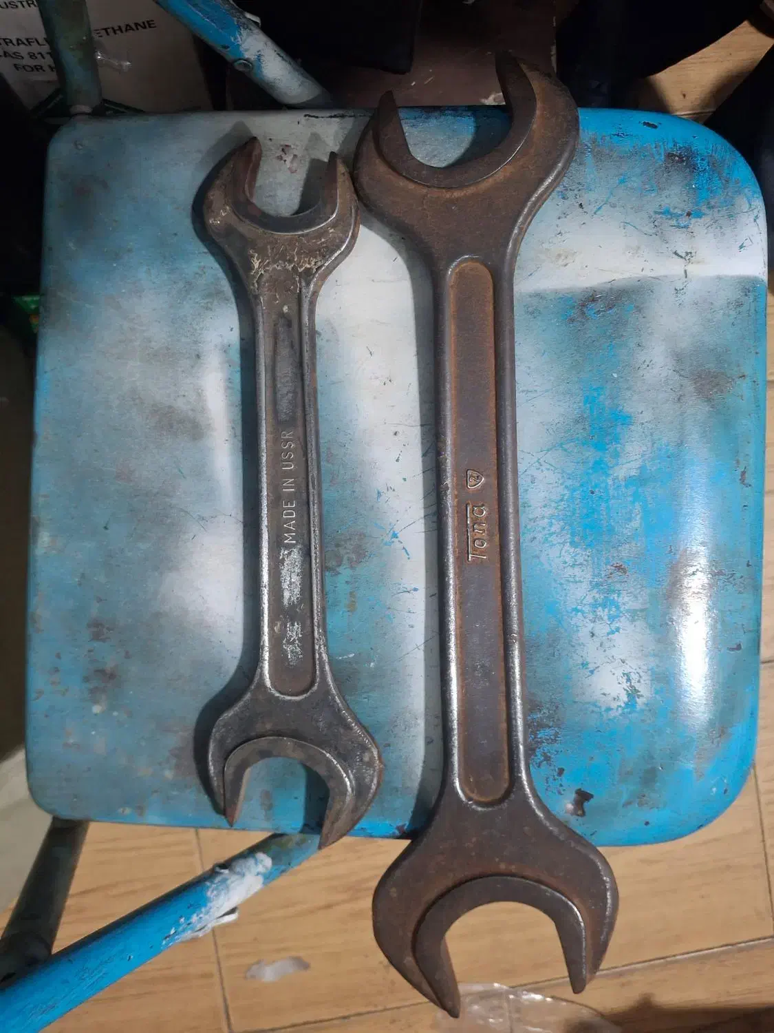 آچار|کلکسیون اشیاء عتیقه|کرمان, |دیوار