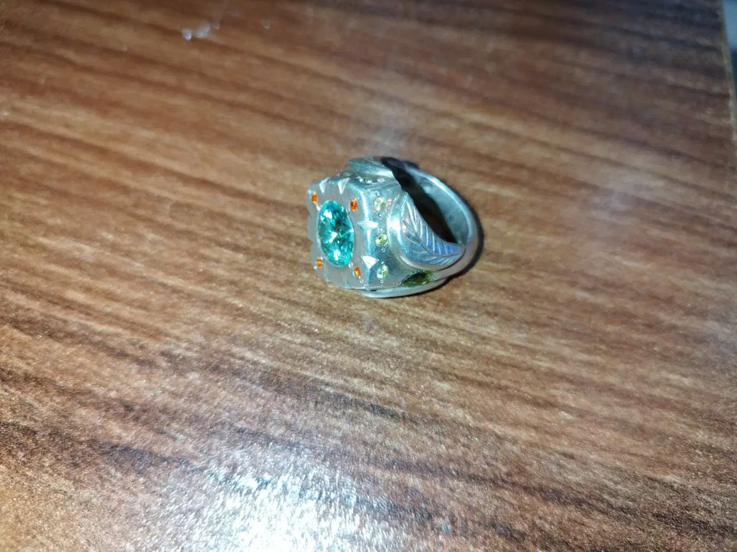 موزونایت با مخرج کاری زبرجد|جواهرات|قم, حاج زینل|دیوار