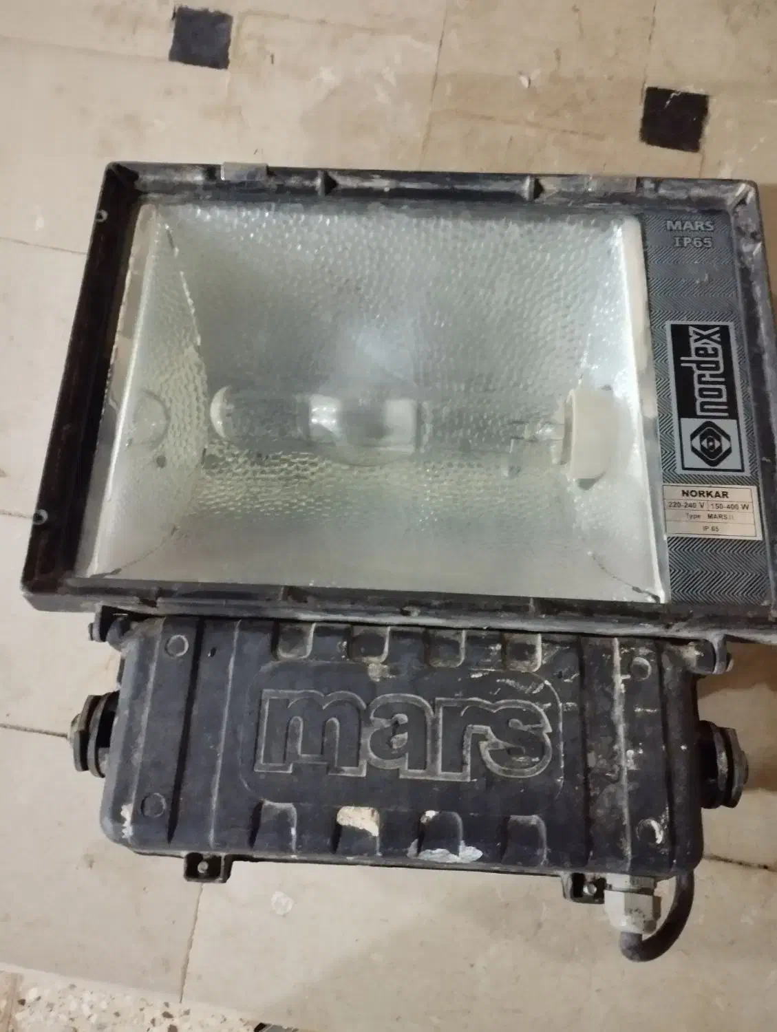 پرژکتور 400|لامپ و چراغ|قم, پردیسان|دیوار