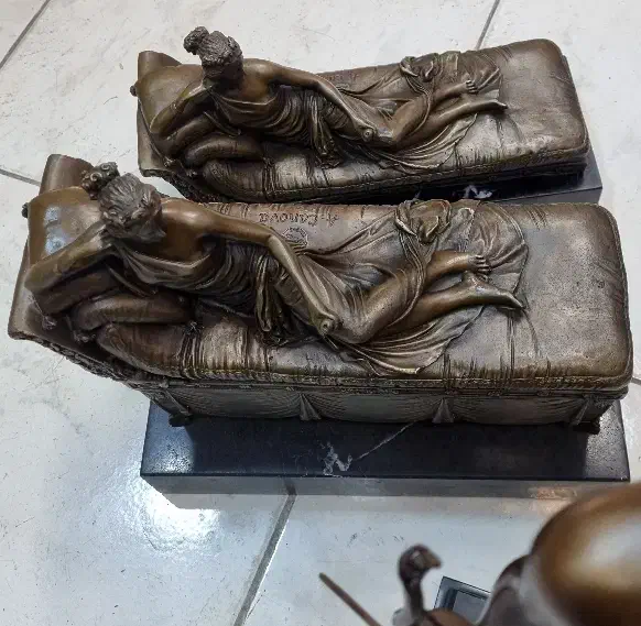 مجسمه های برنزی   هنگ و  امضا دار ظریف|مجسمه، تندیس، ماکت|تهران, فردوسی|دیوار