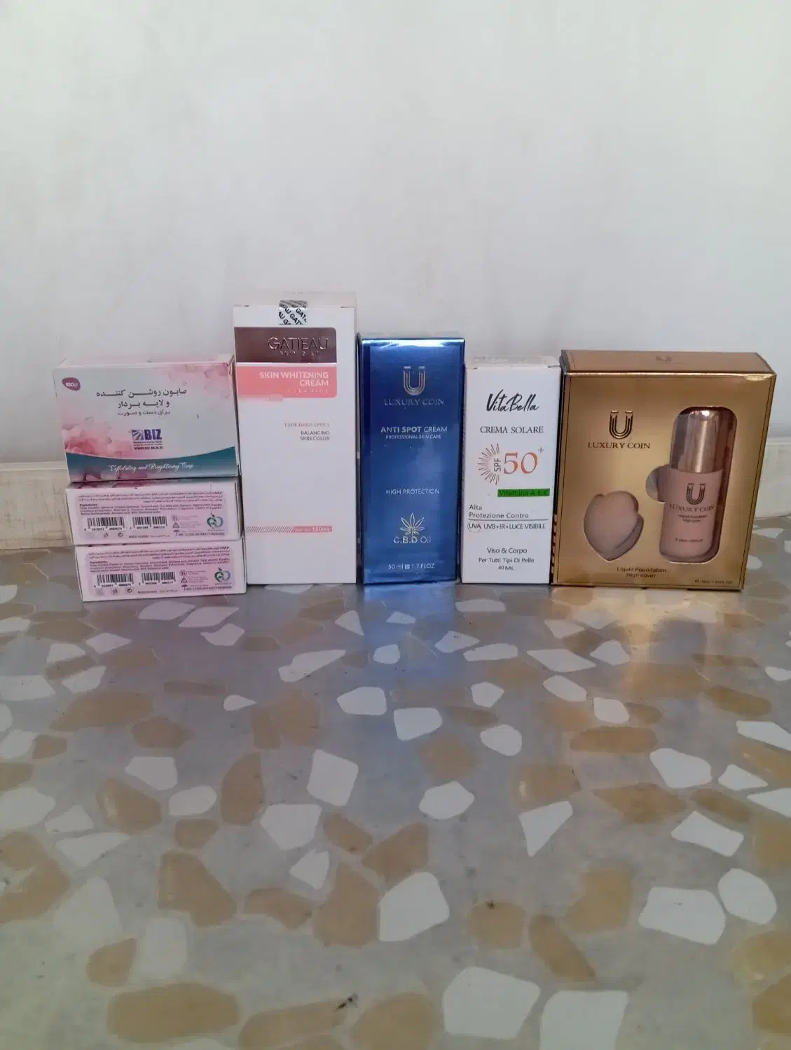 فروش لوازم آرایشی و بهداشتی|آرایشی، بهداشتی، درمانی|میاندوآب, |دیوار