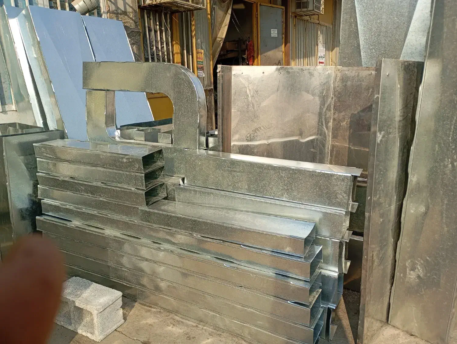 ساخت و نصب کانال تهویه هود فلاشینگ|خدمات پیشه و مهارت|شیراز, شهرک زینبیه|دیوار