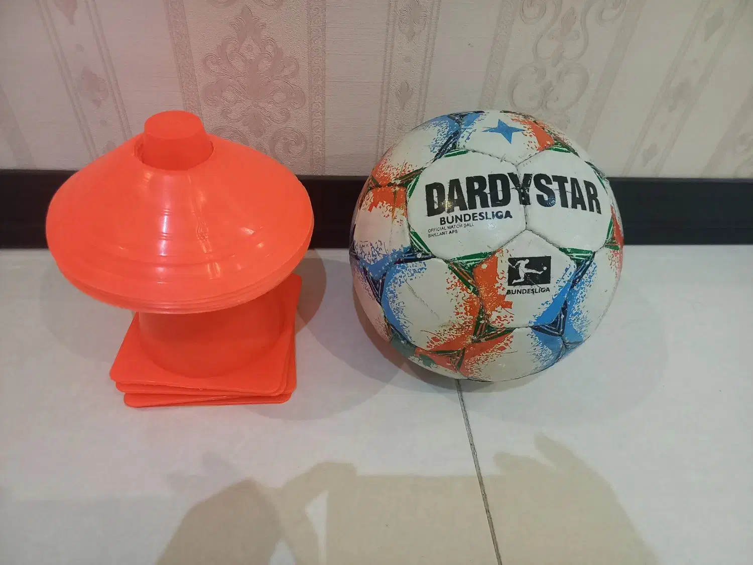 توپ|تجهیزات ورزشی|شیراز, کوشک میدان|دیوار