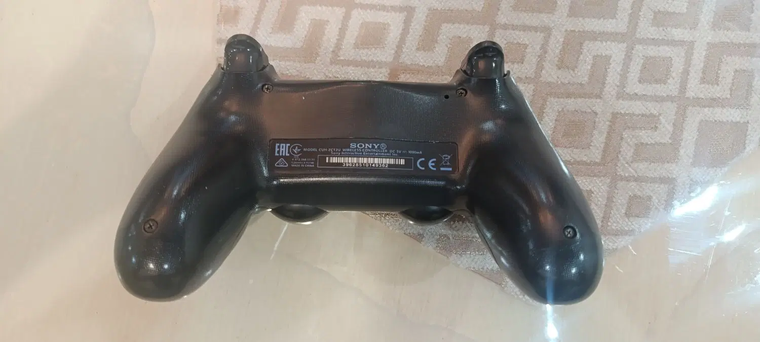 دسته کپی ps4 درحد نو هیچ مشکلی ندارد|کنسول، بازی ویدئویی و آنلاین|تهران, دزاشیب|دیوار