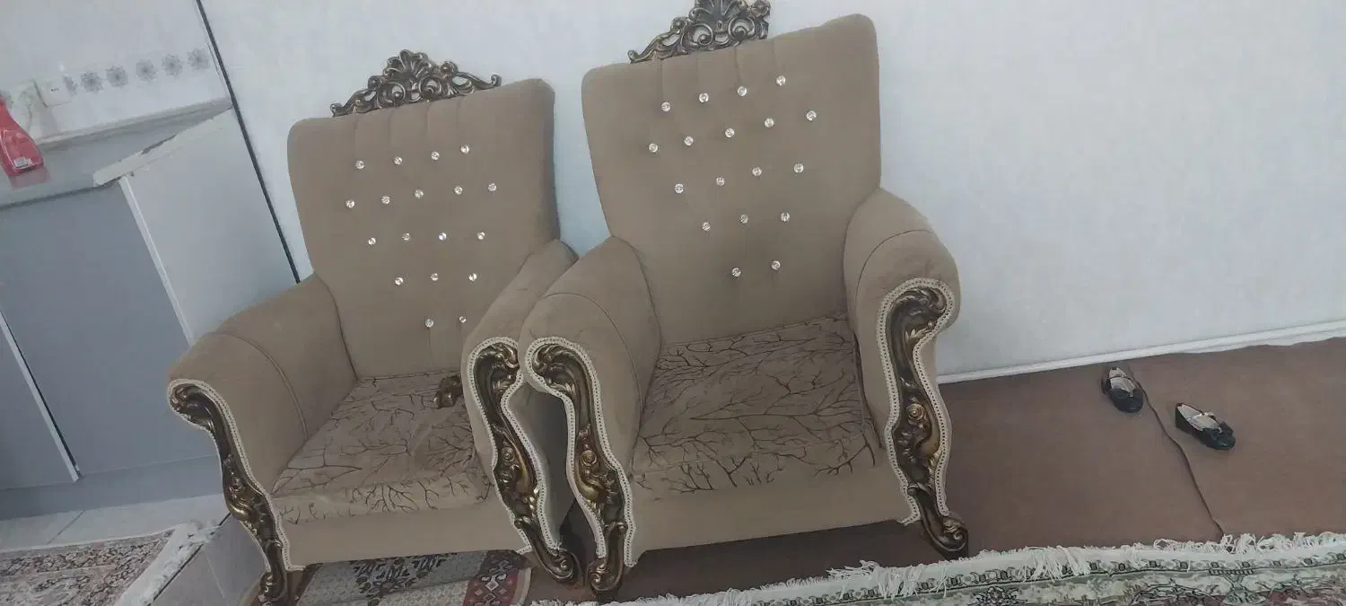 مبل راحتی|مبلمان خانگی و میز عسلی|شوط, |دیوار