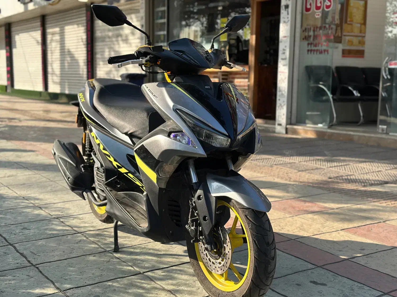 موتور NVX 155 خاکستری اتوماتیک کم کارکرد|موتورسیکلت|آمل, |دیوار