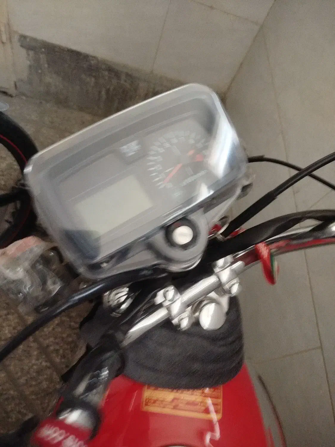 پیشرو|موتورسیکلت|فولادشهر, مسکن مهر فولادشهر|دیوار