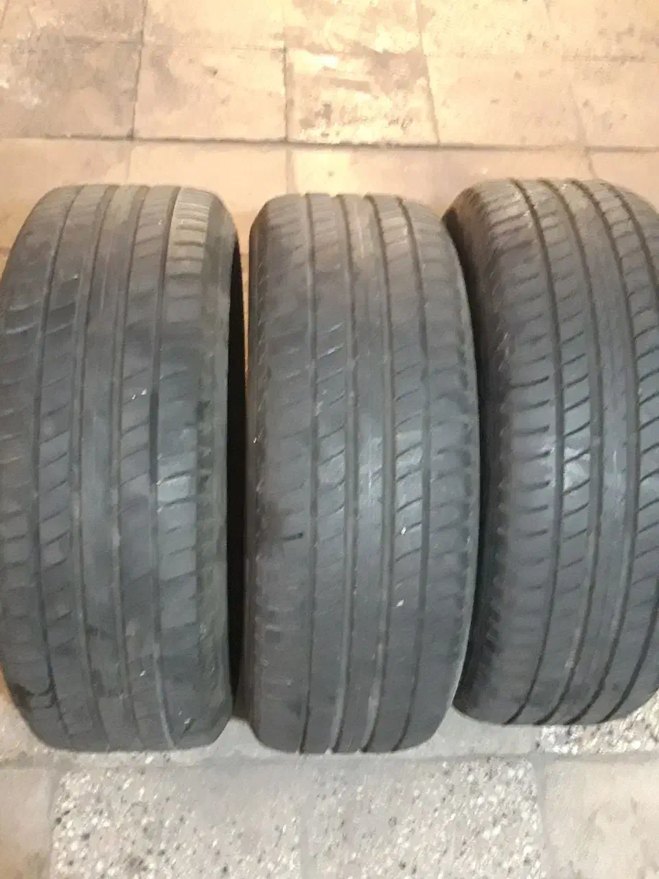 ۳ عدد لاستیک ۲۰۵ . ۱۶. ۵۵ یزد تایر|قطعات یدکی و لوازم جانبی|ری, دیلمان|دیوار