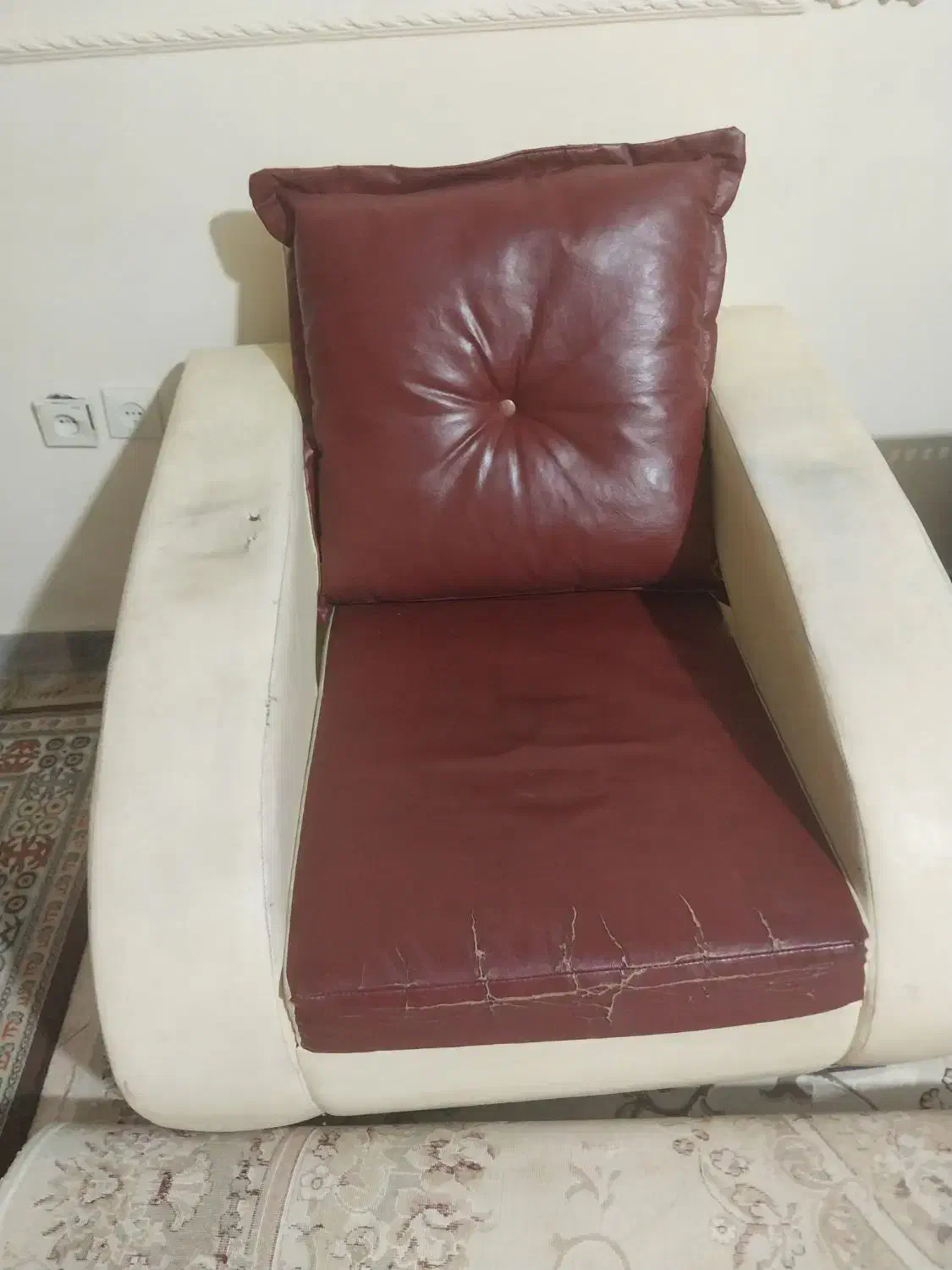 مبل ۵نفره چرمی|مبلمان خانگی و میز عسلی|تهران, کرمان|دیوار