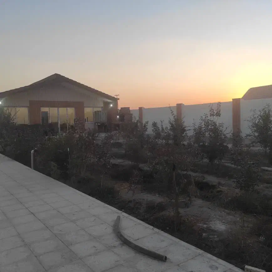 باغ داخل شهرک با تمام امکانات از قبیل نگهبان|فروش خانه و ویلا|اردستان, |دیوار