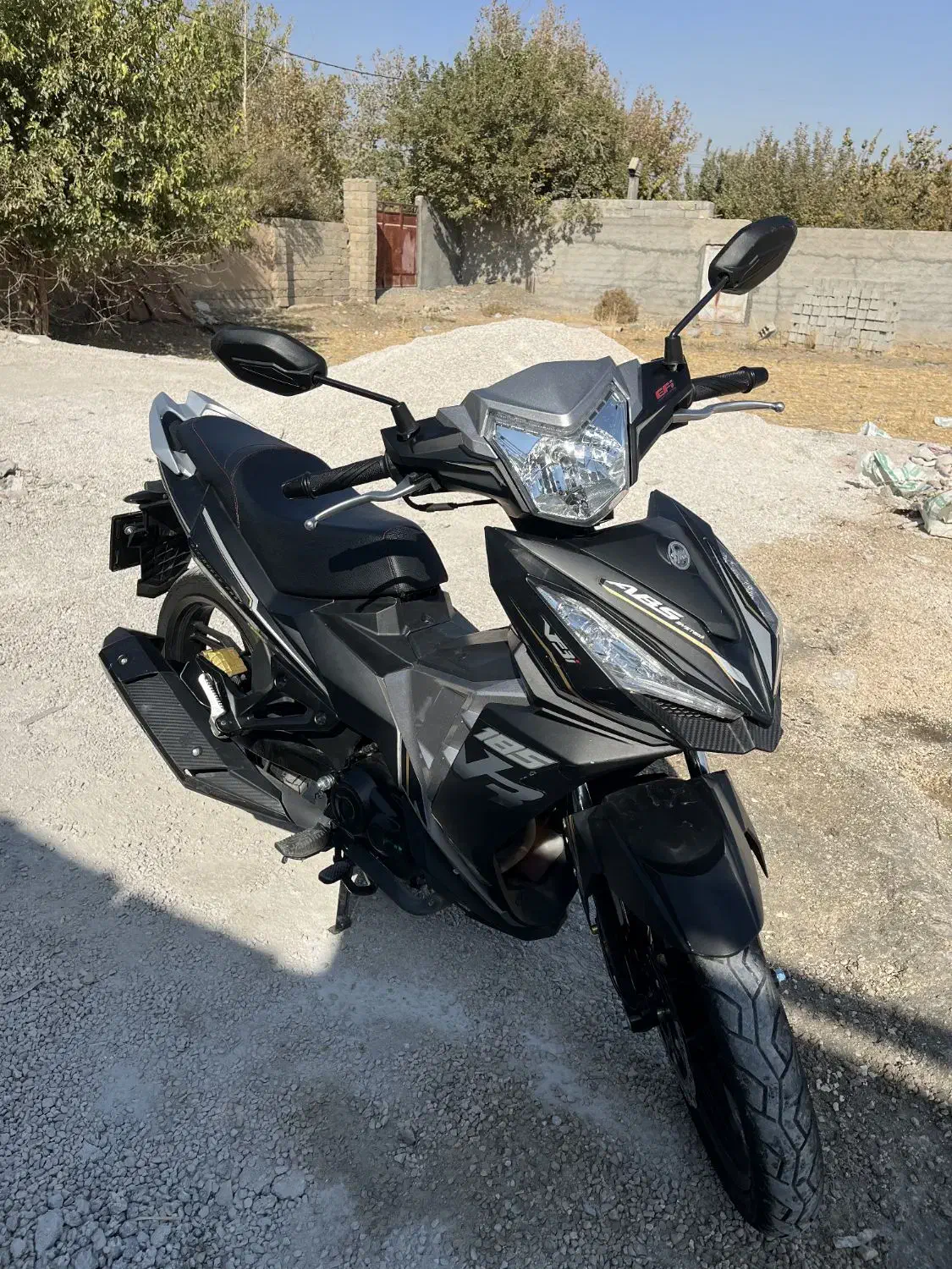 لاکی ۱۸۵ ABS|موتورسیکلت|خمینی‌شهر, |دیوار