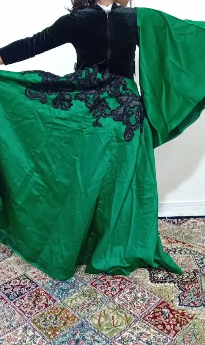 پیراهن|لباس|اهواز, دغاغله|دیوار