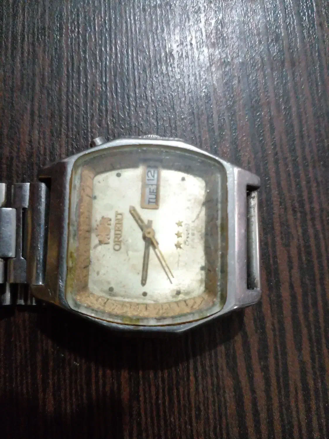 ساعت نبضی|ساعت|ساری, |دیوار