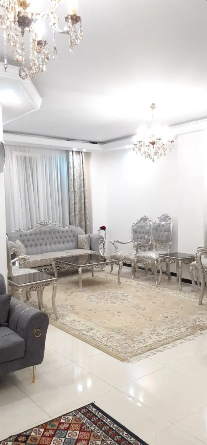 مبل استیل سلطنتی ۷نفره و میز نهار خوری ۶ نفره|مبلمان خانگی و میز عسلی|تهران, دانشگاه شریف|دیوار