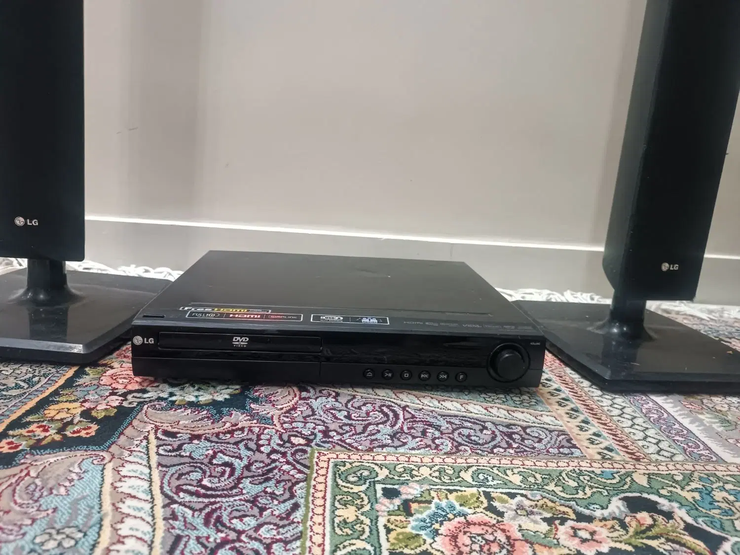 دستگاه دی وی دی پلیر LG با باند و د median آلمانی|پخش‌کننده DVD و ویدیو|تهران, ظهیرآباد|دیوار