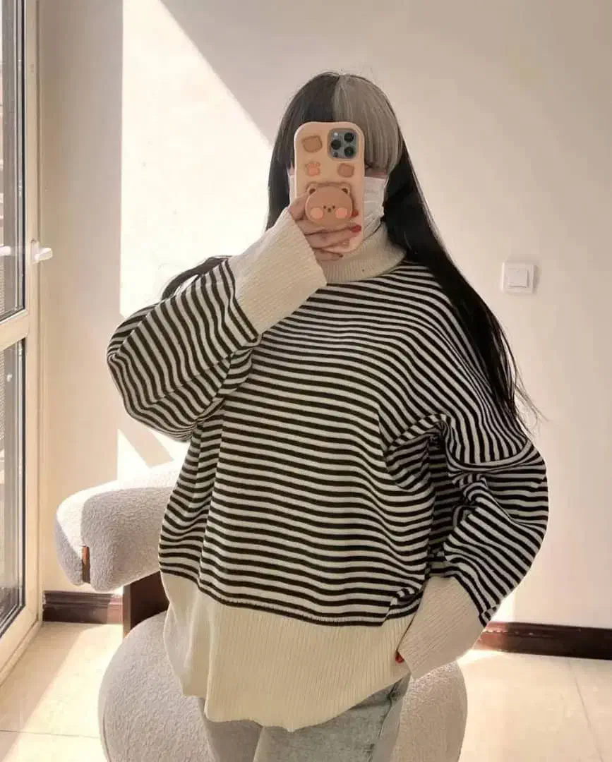 لباس هودی دورس|لباس|شیراز, ملاصدرا|دیوار