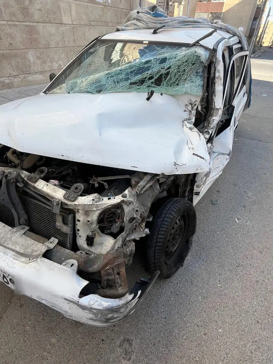 ۱۳۲ مدل ۹۰ تصادفی|خودرو سواری و وانت|صفادشت, |دیوار