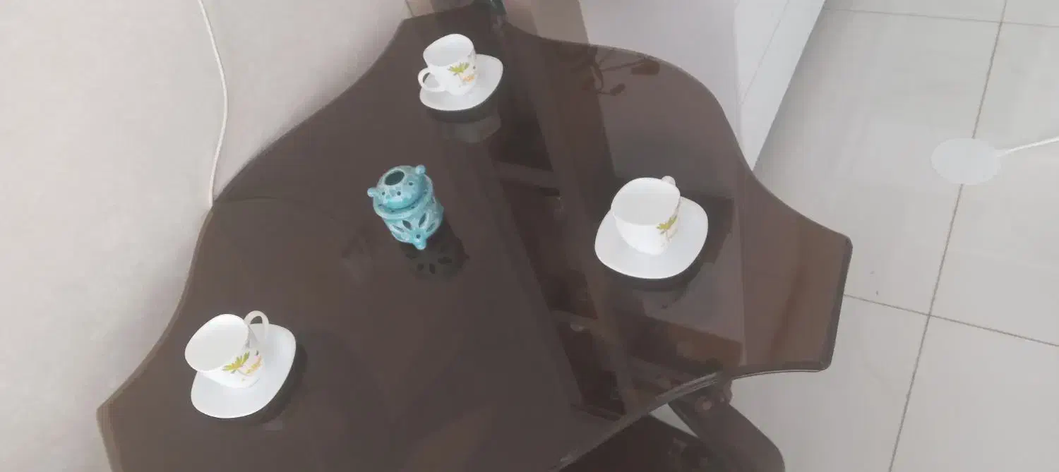 میز وصندلی صبحانه خوری ۳نفره|میز و صندلی غذاخوری|اصفهان, بوستان آینه خانه|دیوار