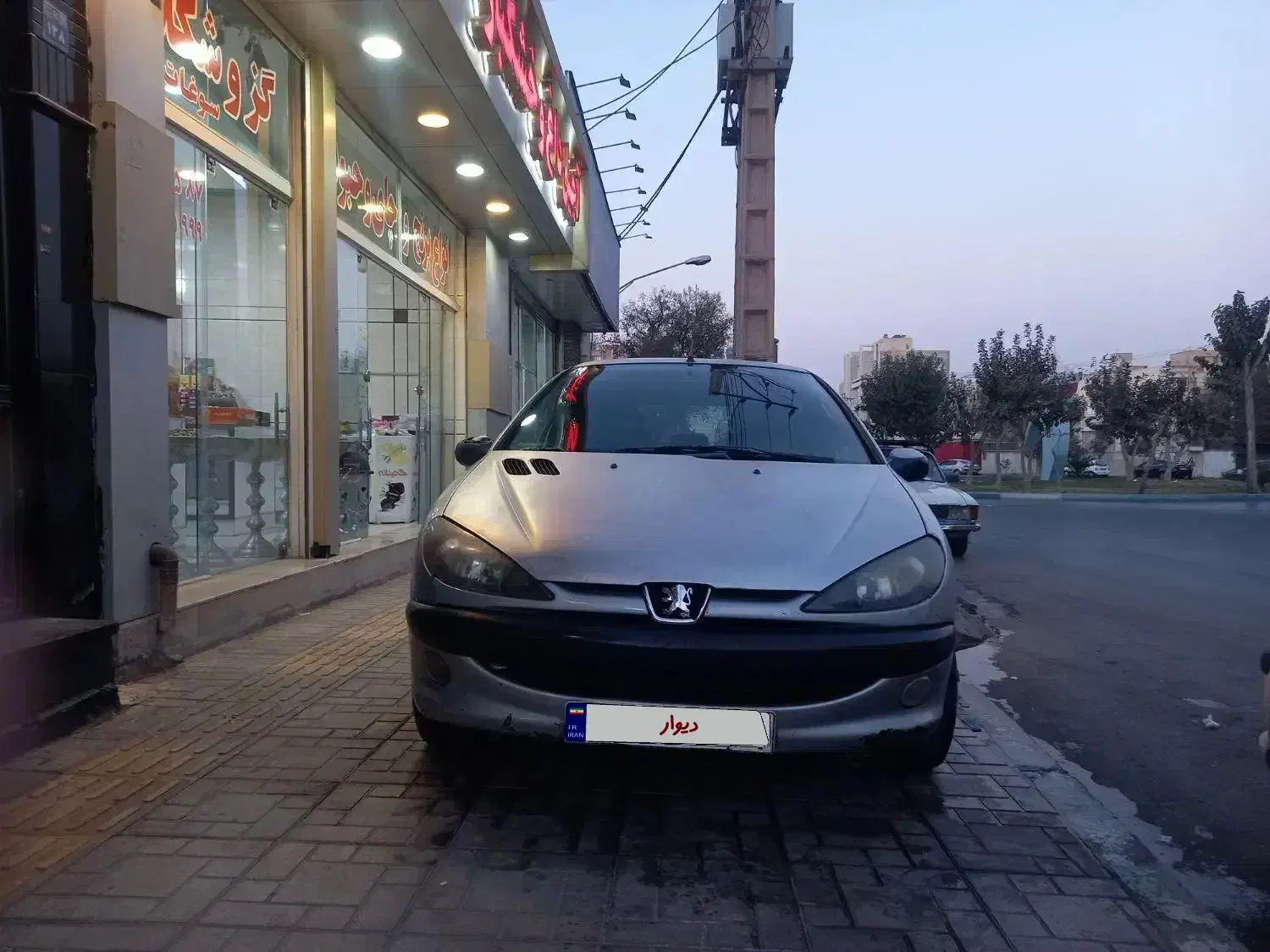 ۲۰۶ تیپ ۵ مدل ۸۳|خودرو سواری و وانت|اصفهان, سروستان|دیوار