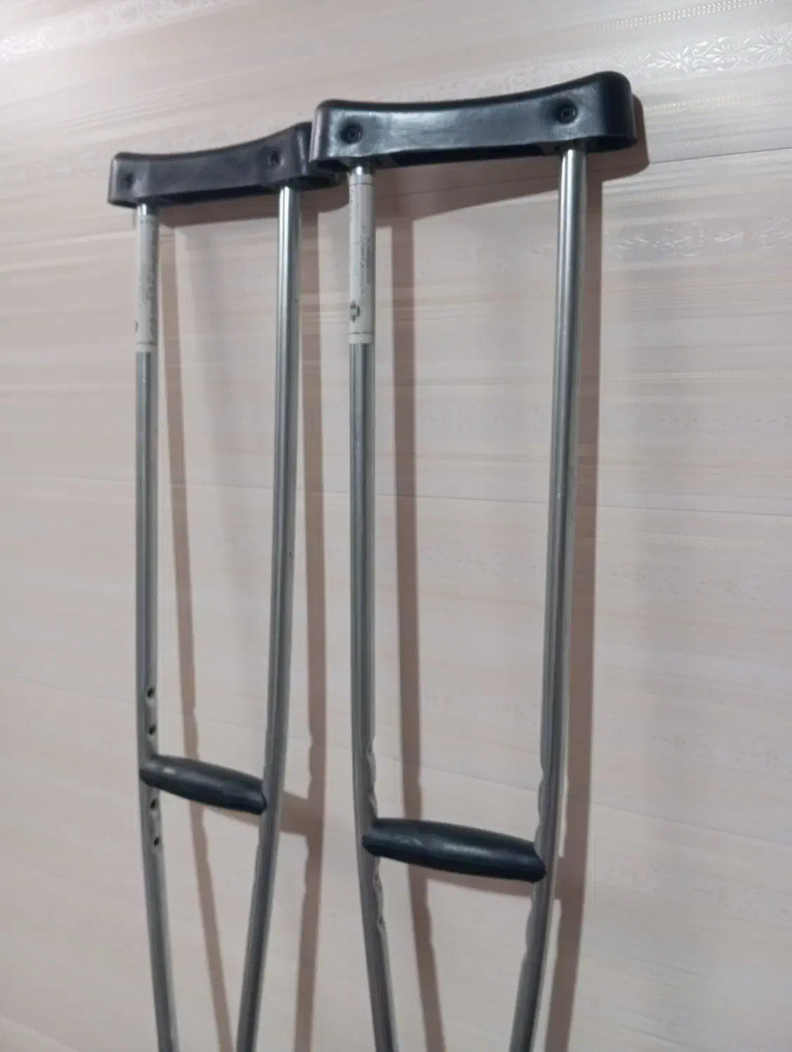 عصا|ابزارآلات|مرزیکلا, |دیوار