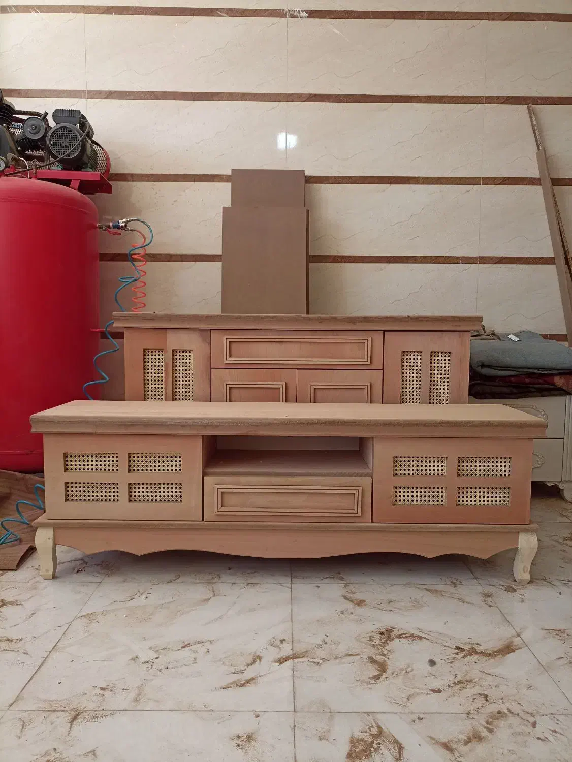 میز تی وی و آینه کنسول|میز تلویزیون|ملایر, |دیوار