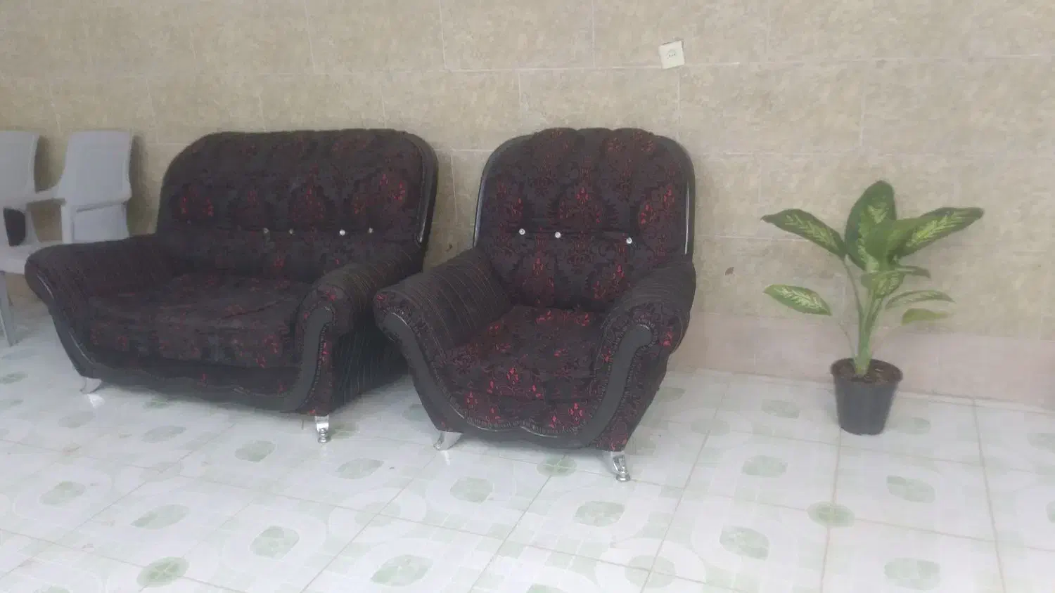 مبل دونفره و یک نفره|مبلمان خانگی و میز عسلی|منوجان, |دیوار