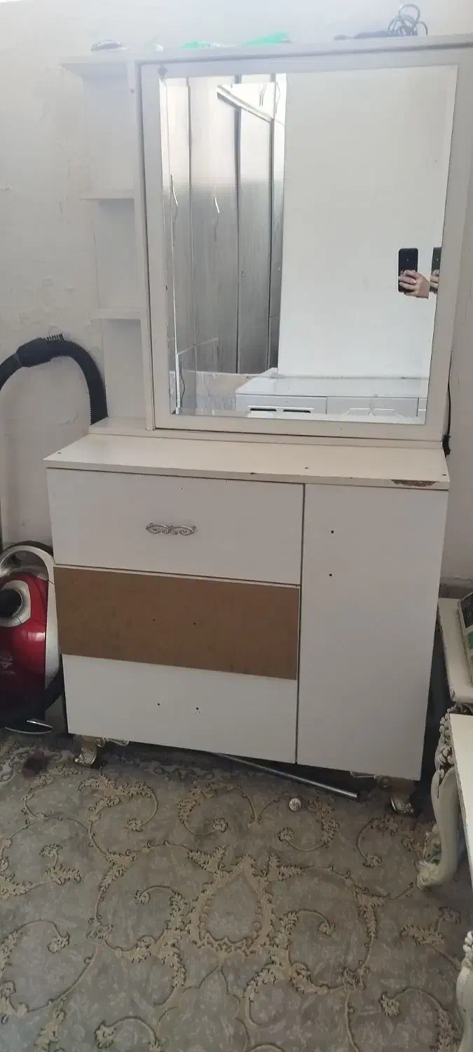 میزارایش|تخت و سرویس خواب|نسیم‌شهر, |دیوار