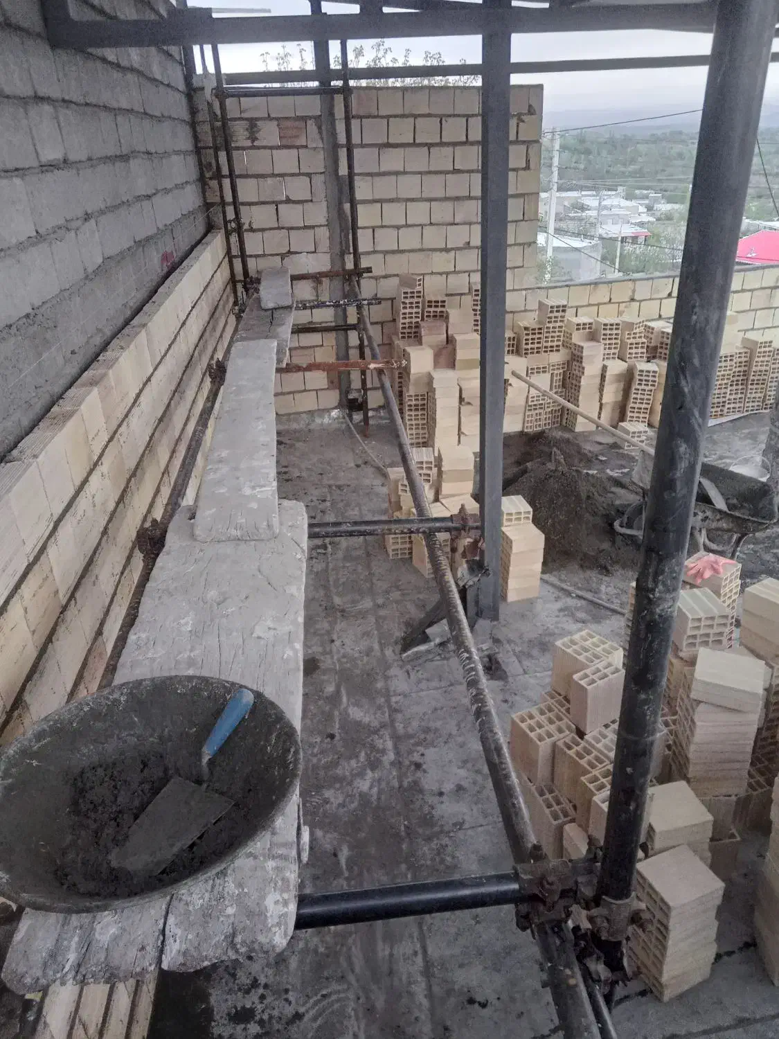 بنایی کاشیکاری گچکاری سیم کشی لوله کشی ...|خدمات پیشه و مهارت|کرج, خرمدشت|دیوار