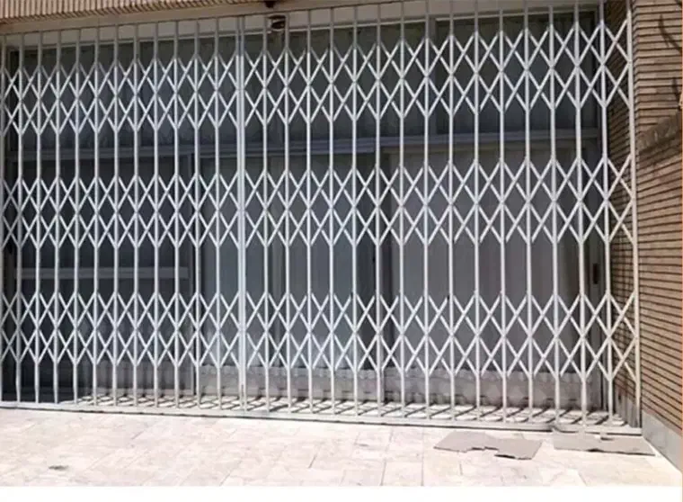 اجاره مغازه با متراژ ۸۱ متر مربع|اجارهٔ مغازه و غرفه|جیرفت, |دیوار