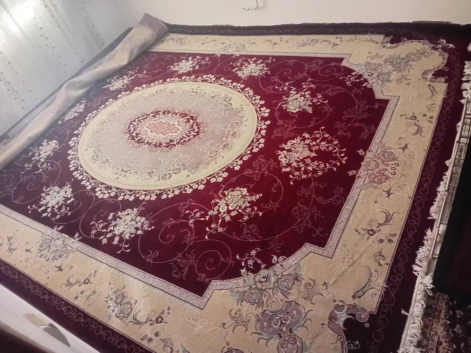 ۲عدد فرش ۱۲ متری|فرش|بانه, |دیوار