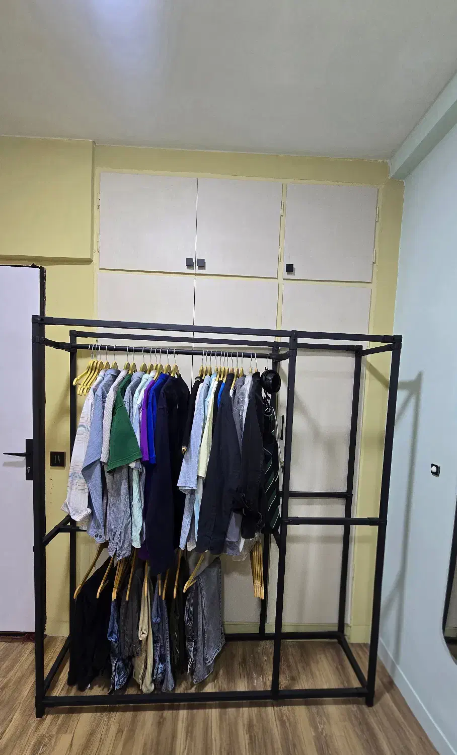 رگال لباس|مبلمان خانگی و میز عسلی|بندرعباس, |دیوار