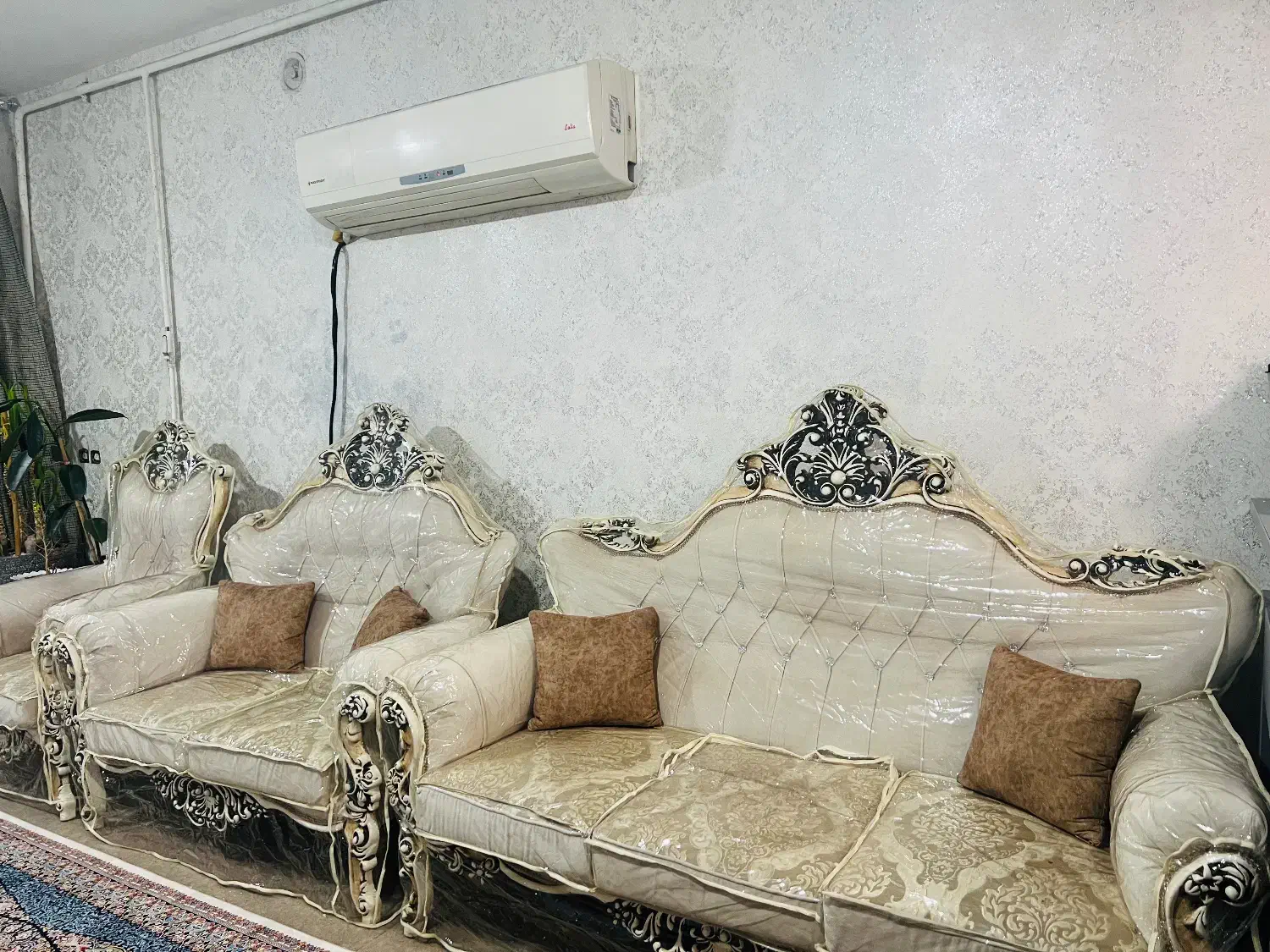 مبل سلطنتی پارچه ترک|مبلمان خانگی و میز عسلی|شوشتر, |دیوار