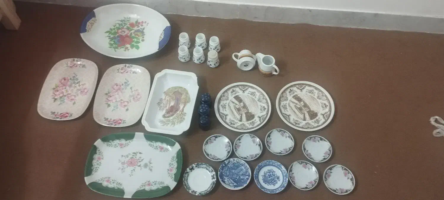 ظروف کسری|کلکسیون اشیاء عتیقه|قم, زنبیل آباد|دیوار