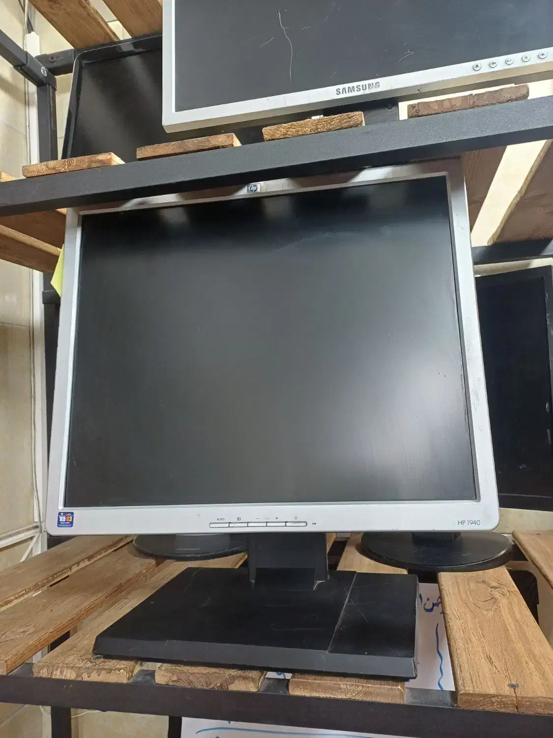 dvi.vga LG/اقساطی اسدی/۱۵ماه بدون پیش|قطعات و لوازم جانبی رایانه|پرند, فاز ۲|دیوار