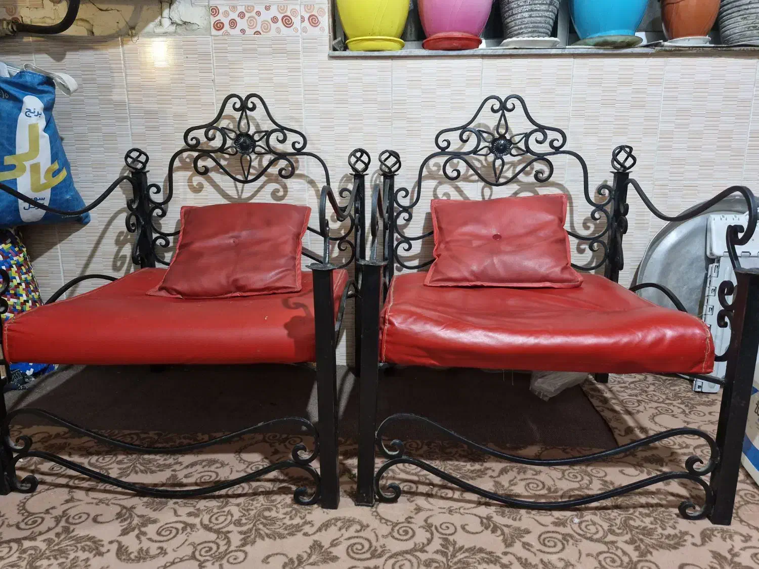 صندلی آهنی|صندلی و نیمکت|لاهیجان, بازکیاگوراب|دیوار