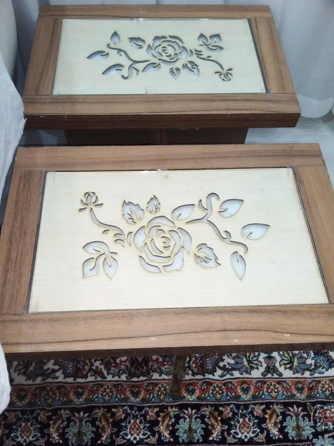 یک عددجلومبلی باچهارعددمیزکوچک سالم سالم|مبلمان خانگی و میز عسلی|بردسکن, |دیوار