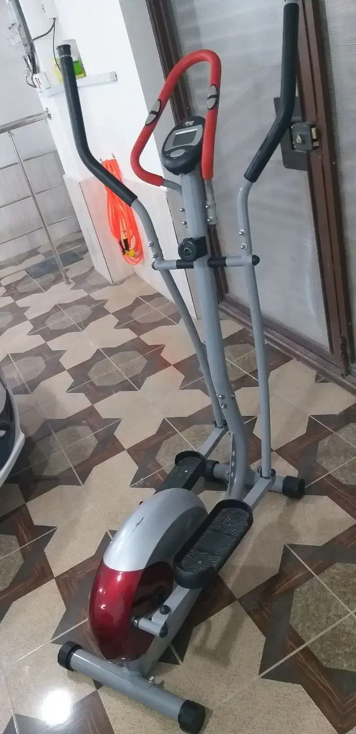 الپتیکال (اسکی فضایی) نو در حد|تجهیزات ورزشی|مراغه, |دیوار