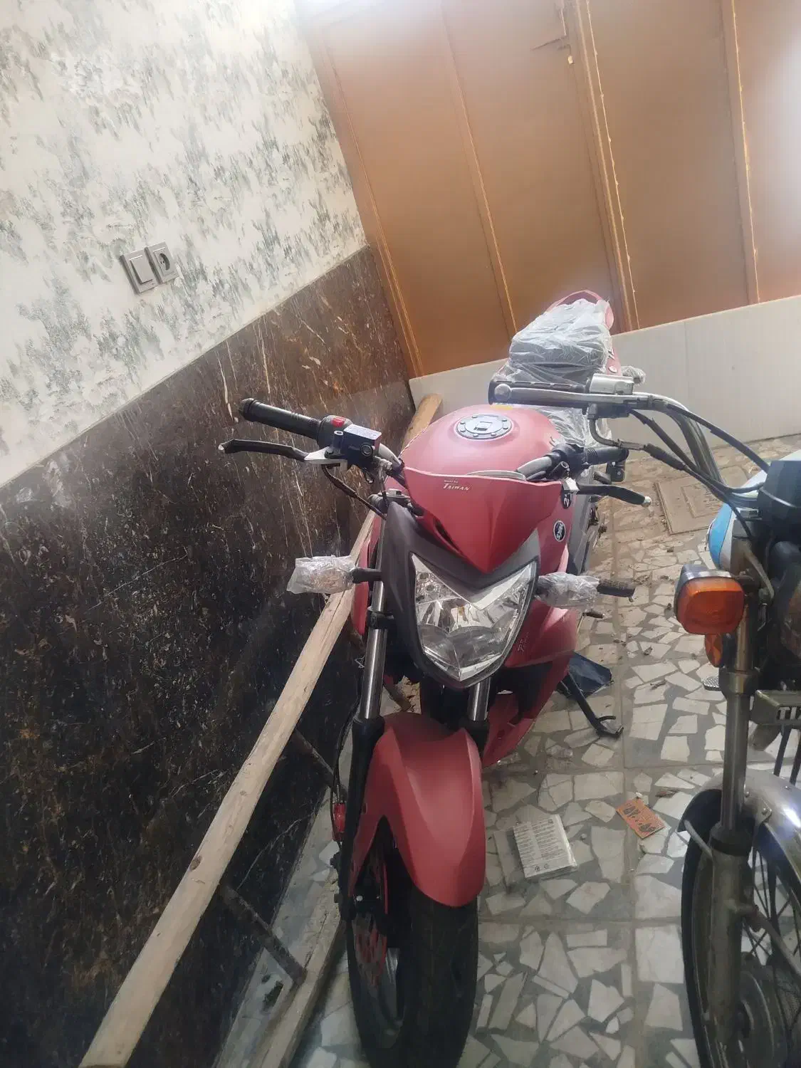 لاکی ۲۵۰صفر|موتورسیکلت|اصفهان, جلفا|دیوار