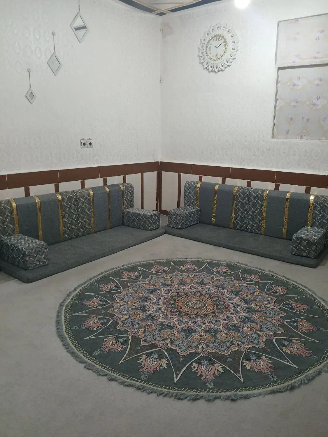 پشتی خلیجی نو|پشتی|شوشتر, |دیوار