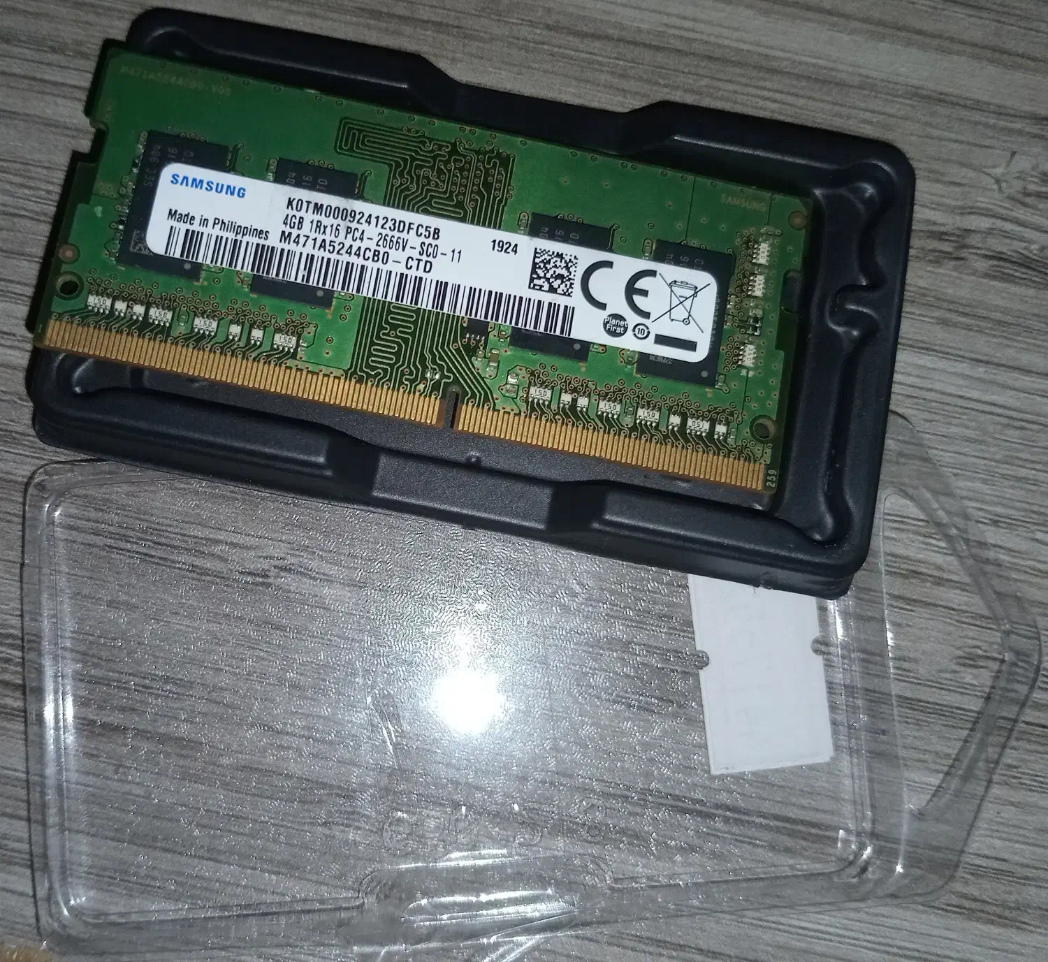 رم لپ تاپ DDR4 ۴ GB|قطعات و لوازم جانبی رایانه|رشت, توشیبا|دیوار