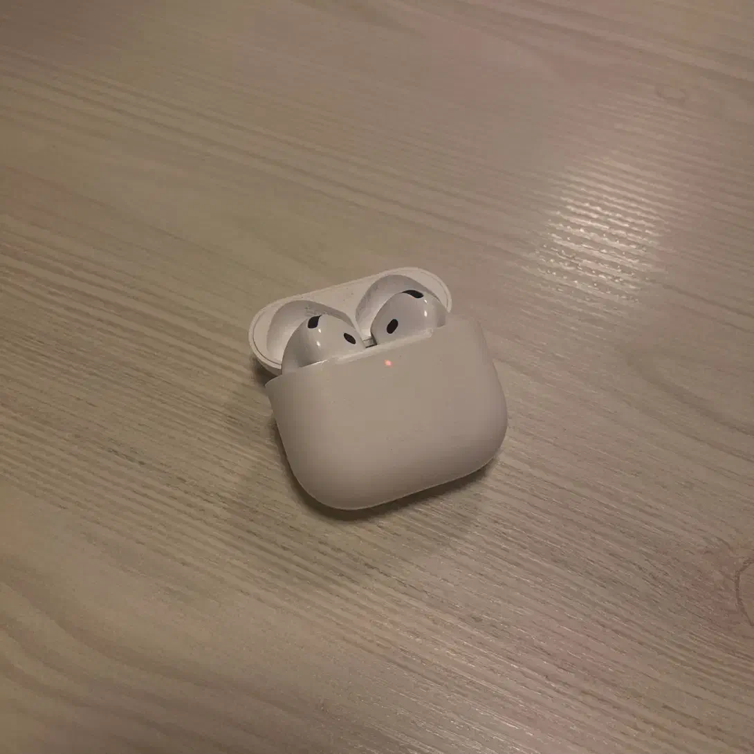 Airpods 4 نسخه ANC|لوازم جانبی موبایل و تبلت|ساری, |دیوار