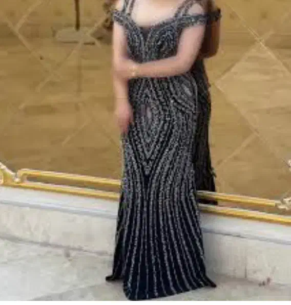 دو عددلباس مجلسی سنگدوزی مخصوص اقوام درجه یک|لباس|رباطکریم, الارد|دیوار