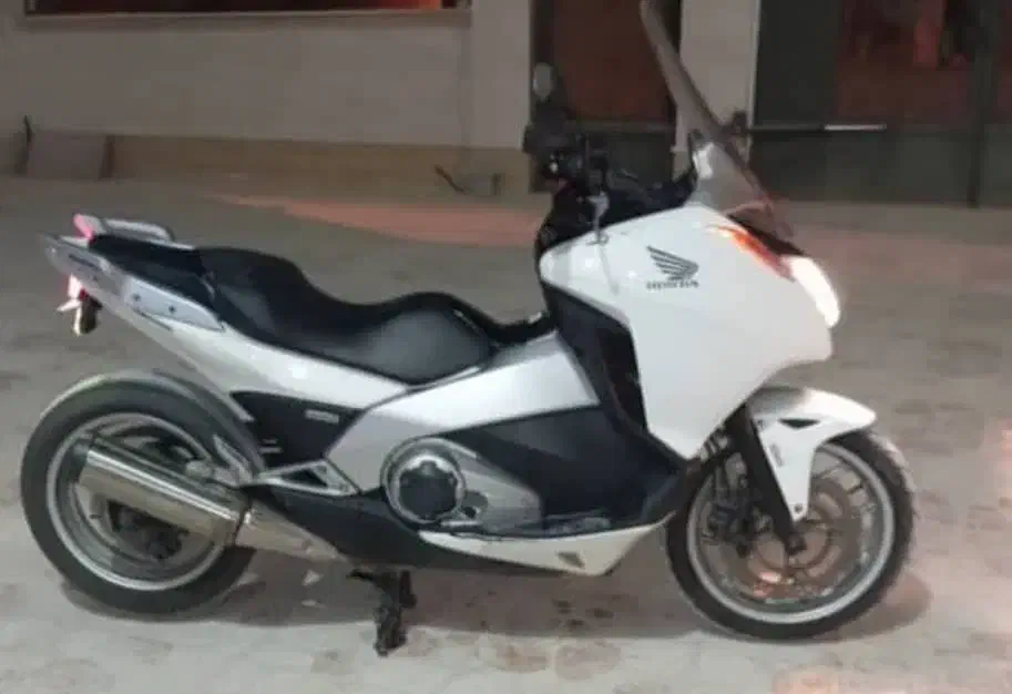 موتور سیکلت هوندا اینتگرا 750|موتورسیکلت|مشهد, چهنو|دیوار