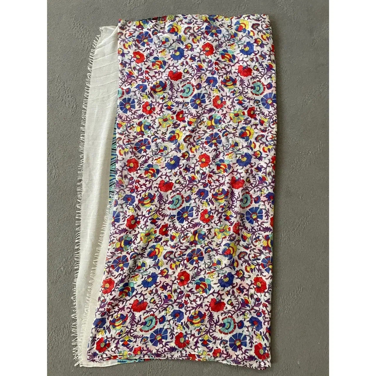 شال و روسری نوسالم و تمیز زیرقیمت|لباس|سمنان, |دیوار