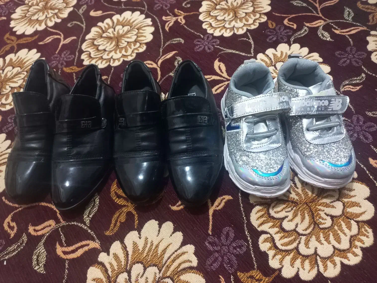 سه عدد کفش دو عدد مجلسی یکی نه|کفش و لباس بچه|اهواز, عین ۲|دیوار